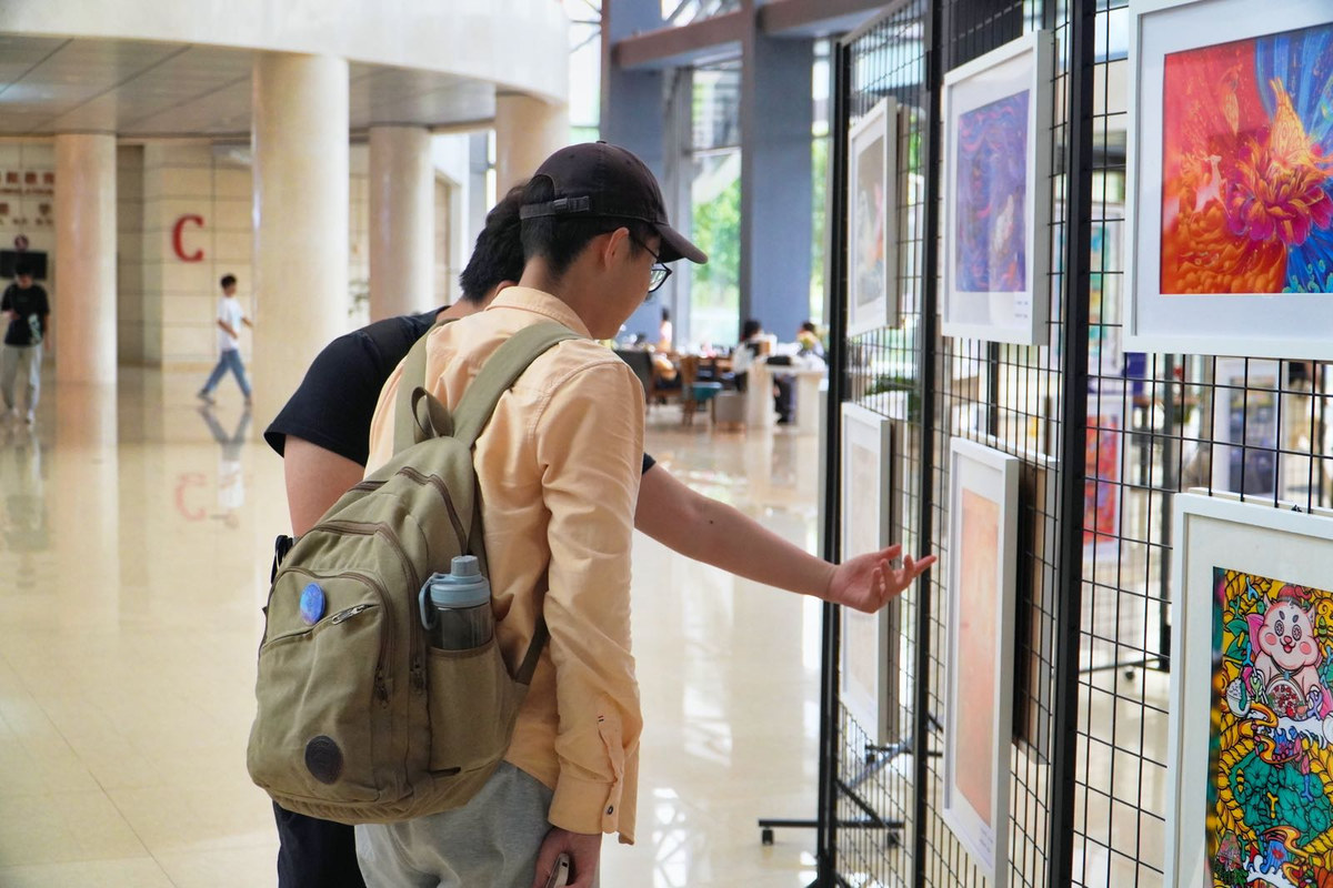 Nanjing Medical University — Visitors explore the NJMU-China campus science exhibition (2022).